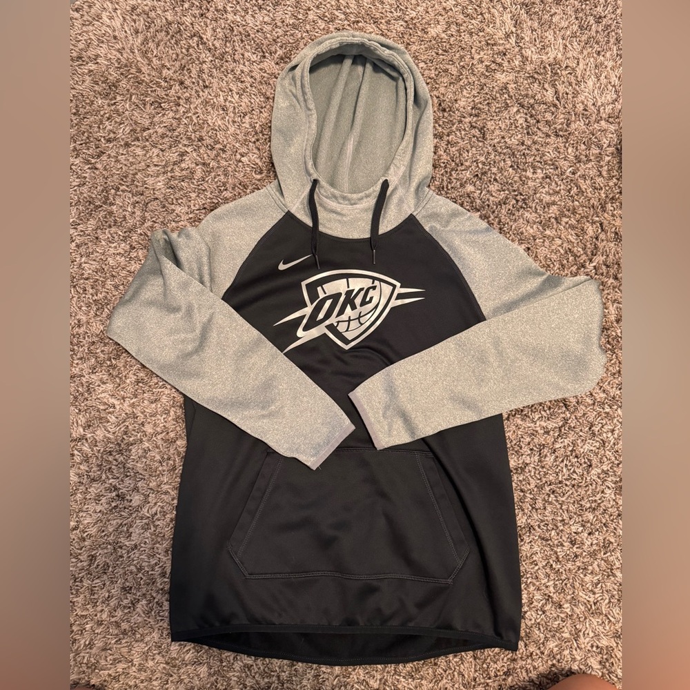 OKC Thunder women’s Nike dri-fit hoodie